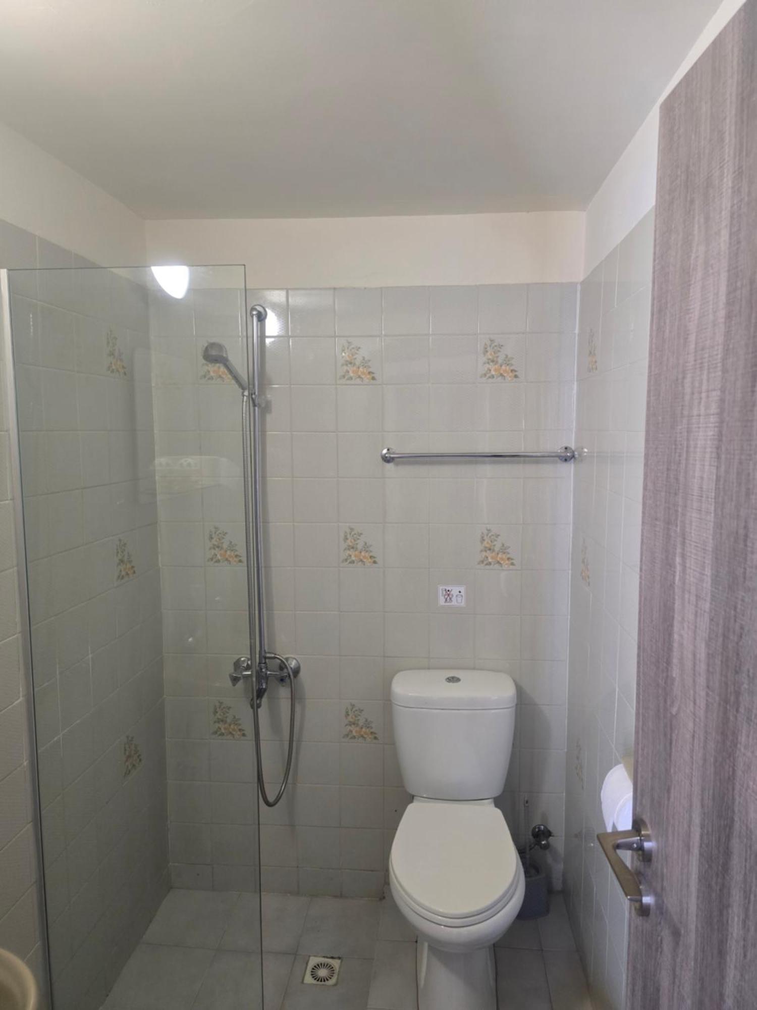 Eleni Apartments アヤナパ エクステリア 写真